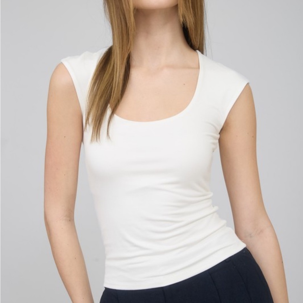 NWT The Workshop "Classic White🤍 Mini Capsleeve Tank Top" Rayon/Spandex🙌 Small